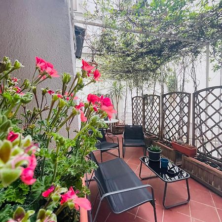 Re Gallo Luxury Apartment Plebiscito In Via Chiaia Naples Exterior photo